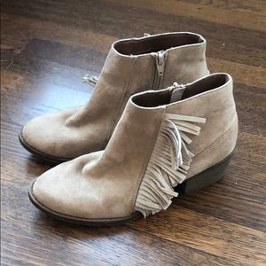 Mossimo supply co fringe tan bootie